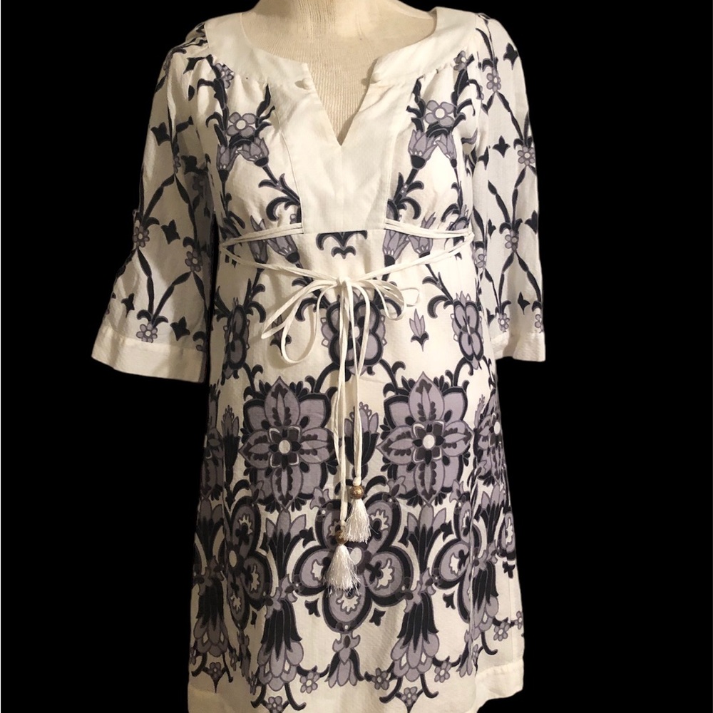 Juicy couture y2k cotton mod dress. White with black detailing. Size 8 vintage